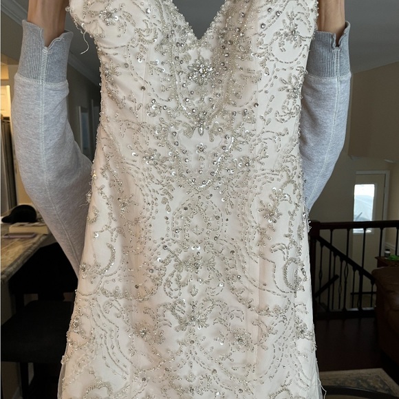 Wedding Dress - Picture 3 of 7